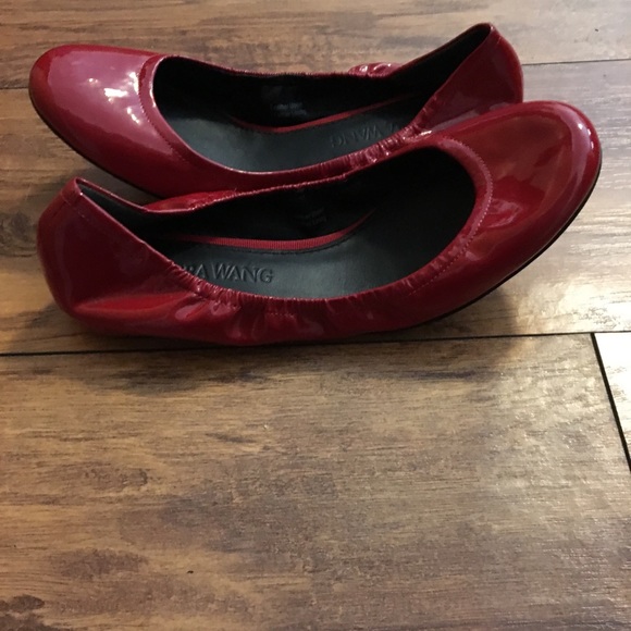 Vera Wang Red  Patent Leather Ballet Flats - Picture 4 of 5